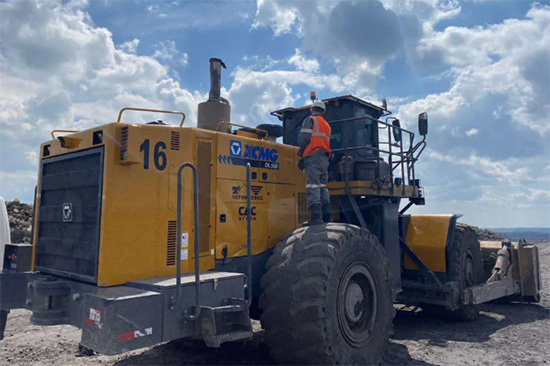 Annual operating time high up to 6,000 hours! Powerful strength of XCMG wheel bulldozer fully demonstrated in Siberia!
